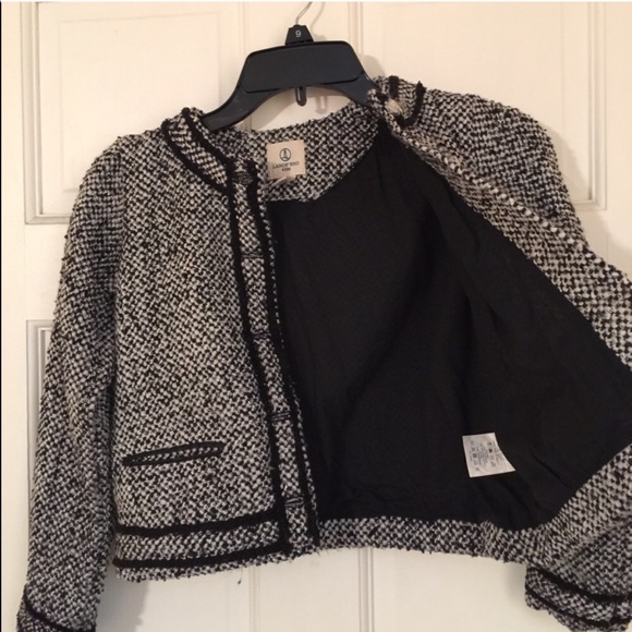 Lands’ End Girls Coat - Picture 3 of 5